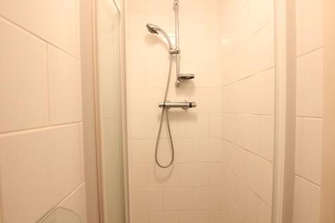 Flat 5, 42 Woodside