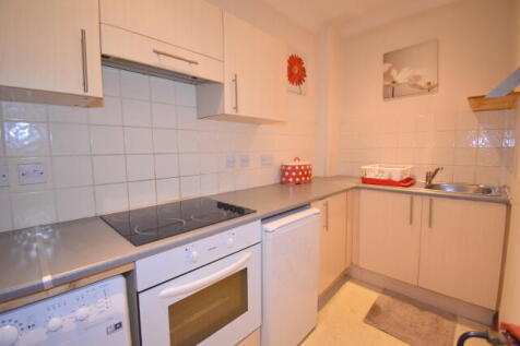 Kitchen.JPG