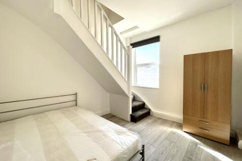 Bedroom.jpg