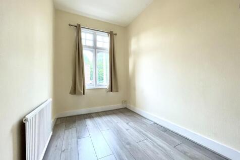 Bedroom 4.jpg