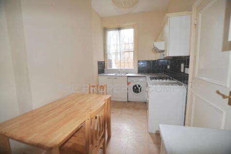 kitchen 1.JPG