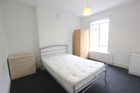 Bedroom 2.JPG
