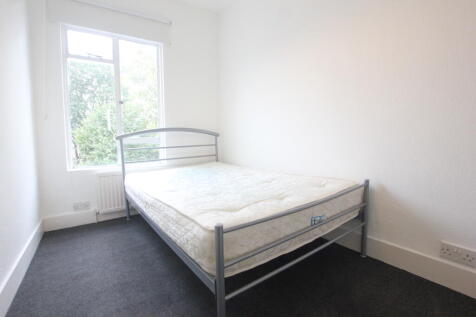 Bedroom 1.JPG