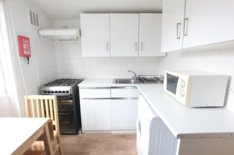 Kitchen 2.JPG