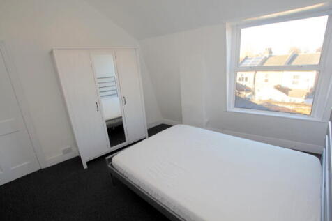 bedroom.three.JPG