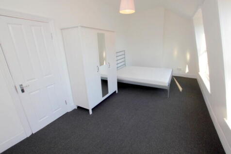 bedroomtwo.JPG