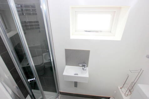 SHOWERROOM.JPG