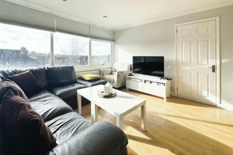 Living Area 2