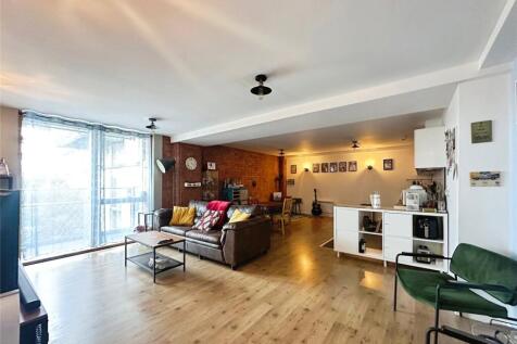 Living Room/Kitchen