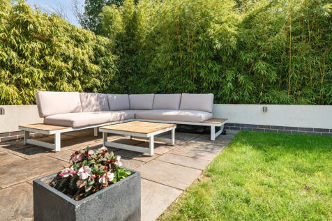 Garden Sitting Area