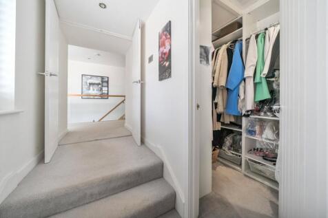Walk In Wardrobe