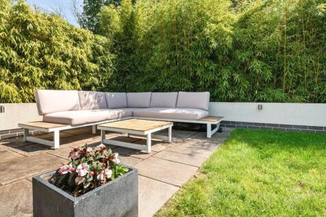 Garden Sitting Area