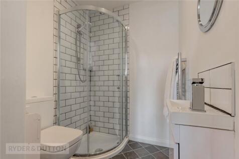 Bedroom One En-Suite