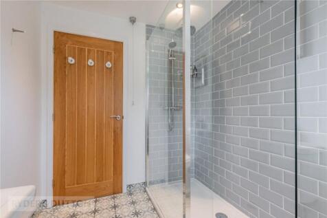 Main Shower Room