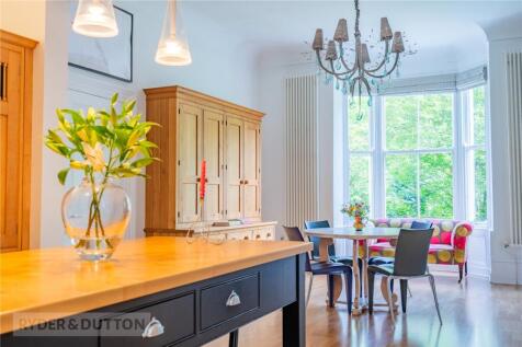 Dining/Kitchen