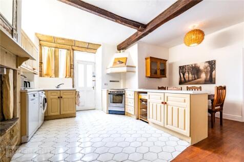 Kitchen/ Dining Room