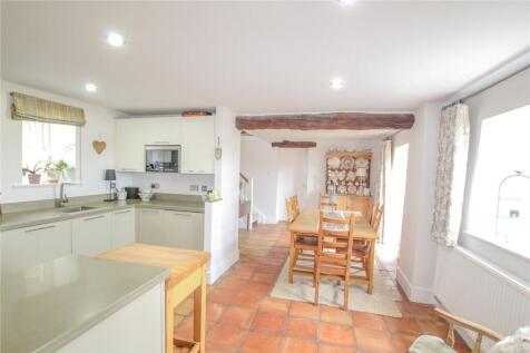 Kitchen &amp; DiningRoom