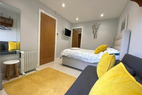 Bedroom Five/Studio