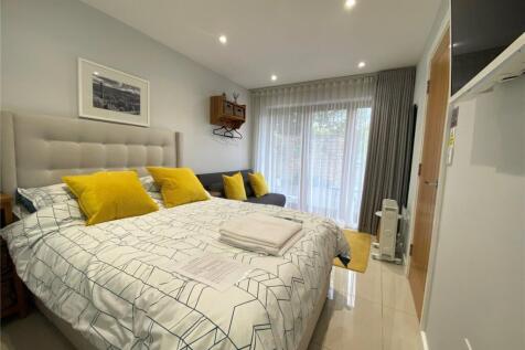 Bedroom Five/Studio