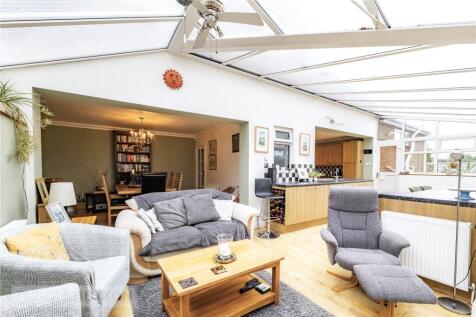 Dining/Family Room