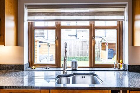 Dining/ Kitchen