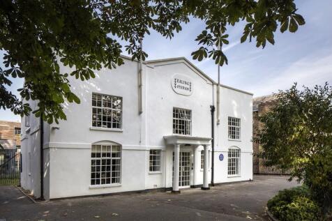 2024Oct_EalingStudiosWhiteHouse_VON5814 copy.jpg