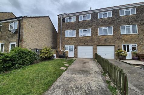Two bedroom town house for sale