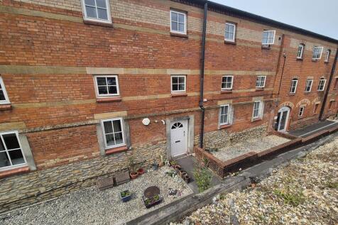 2 Bedroom Flat for Sale