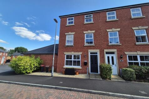 4 Bedroom Semi Detached for Sale