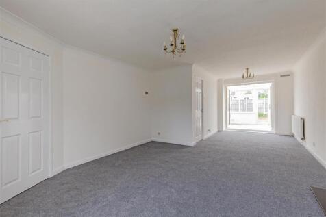 Reception Room-2.jpg