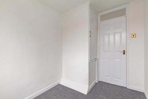 Bedroom 3-2.jpg