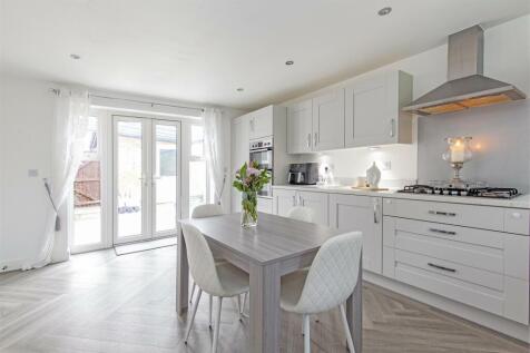 Impressive Kitchen/Diner