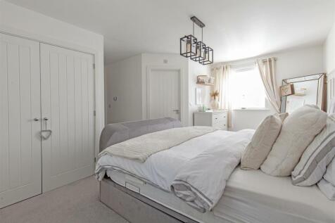 Principal Double Bedroom One