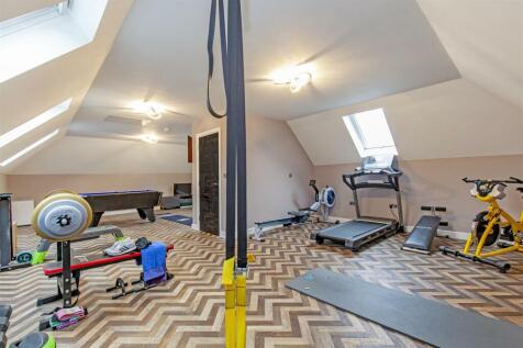 Second Floor Family Room