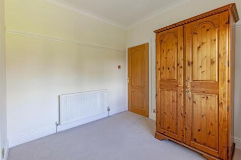 Bedroom 2-2.jpg