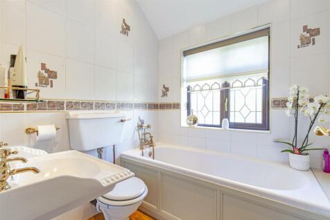 Fully Tiled Family Bathroom