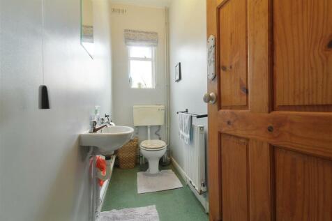 Cloakroom WC