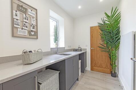 Utility Room-1.jpg
