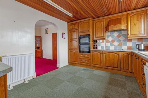 Kitchen-2.jpg