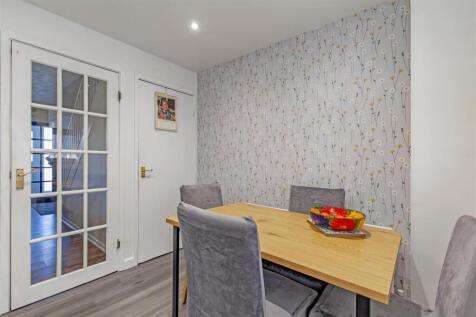 Re-fitted Dining Kitchen