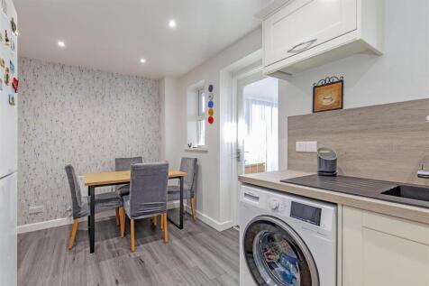Re-fitted Dining Kitchen