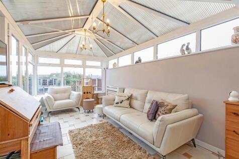Superb Conservatory