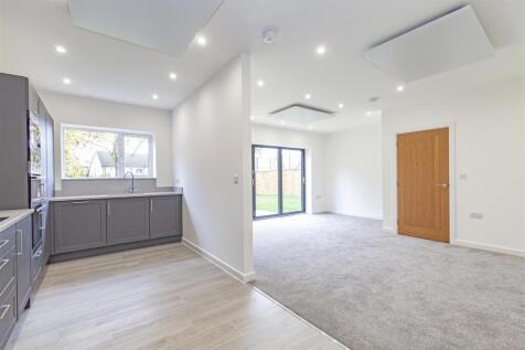 Reception Room-1.jpg
