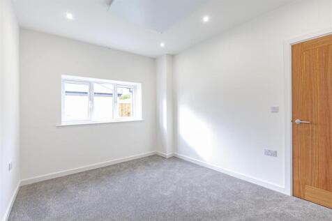 Bedroom 2-2.jpg