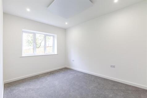 Bedroom 3-1.jpg