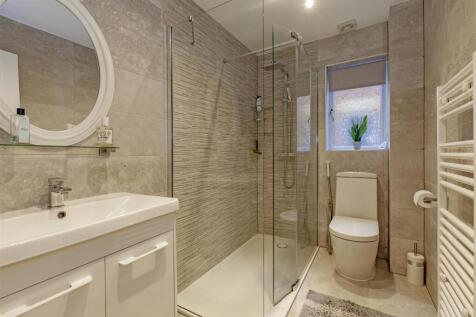 Luxury Family Shower Room
