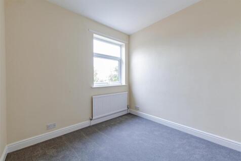 Bedroom 2-2.jpg