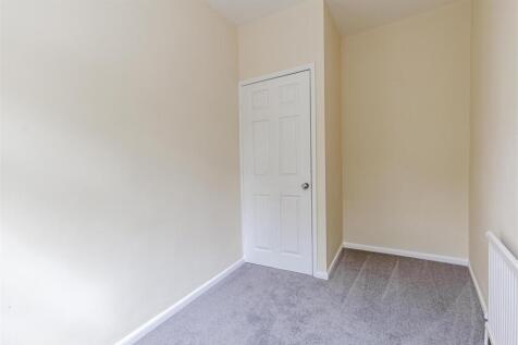 Bedroom 3-2.jpg
