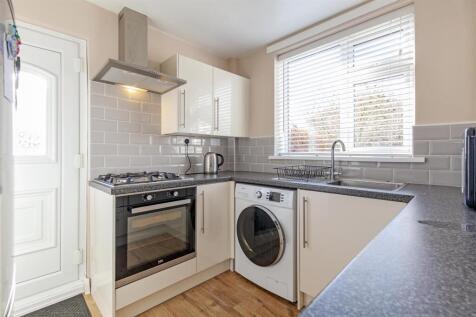 Superb Re-Fitted Kitchen