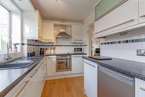 Kitchen-2.jpg